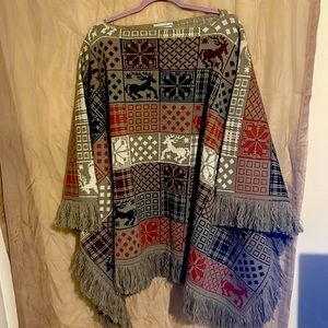 Must Haves Poncho by Doris Poiser